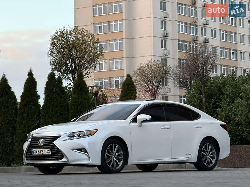 Lexus ES 2016
