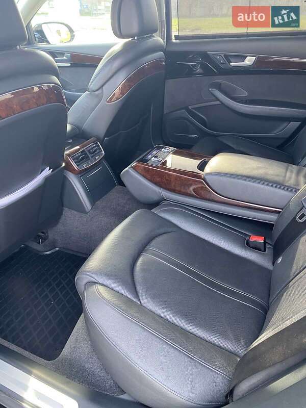 Audi A8 2013