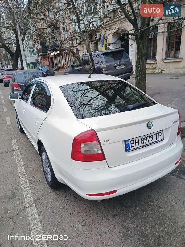 Skoda-8
