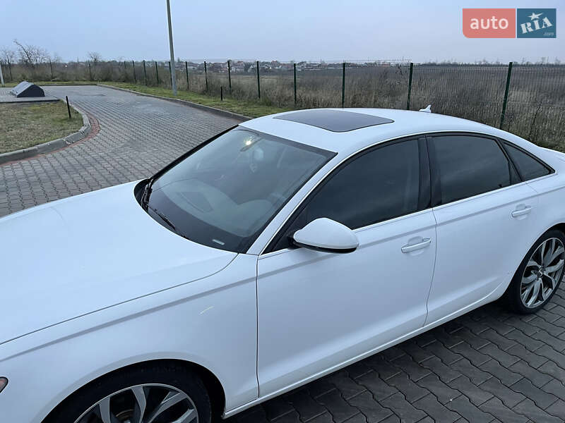 Audi-0