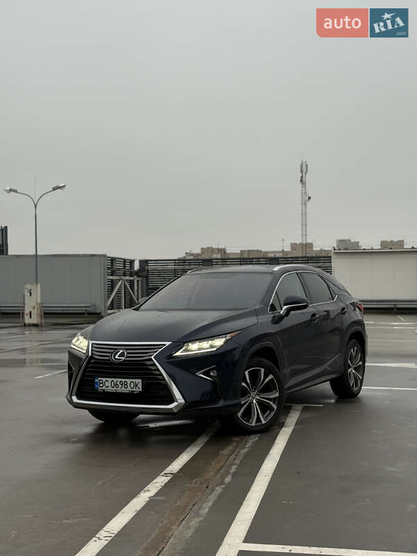 Lexus-29