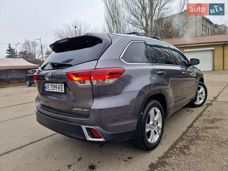 Toyota Highlander 2017