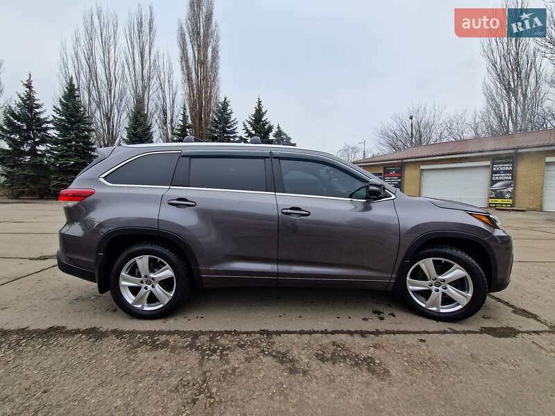 Toyota Highlander 2017