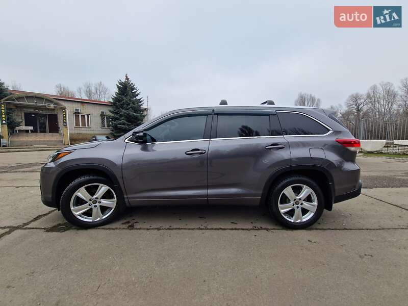 Toyota Highlander 2017