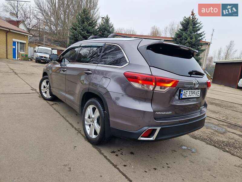 Toyota Highlander 2017