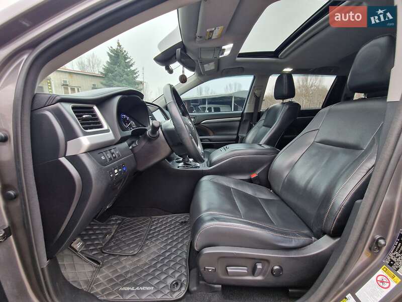 Toyota Highlander 2017