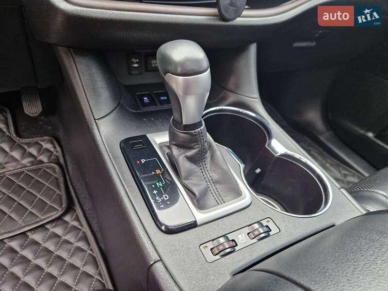 Toyota Highlander 2017