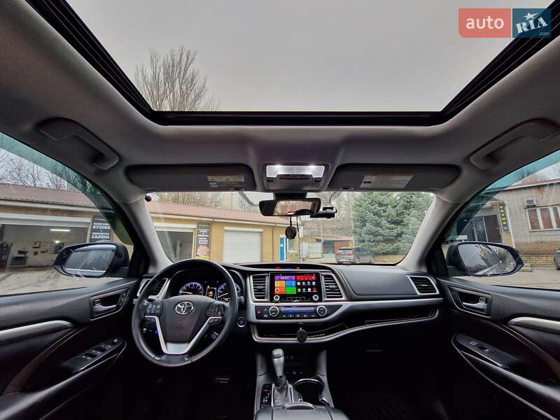 Toyota Highlander 2017