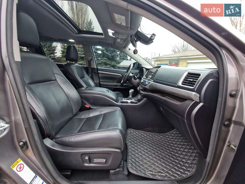 Toyota Highlander 2017