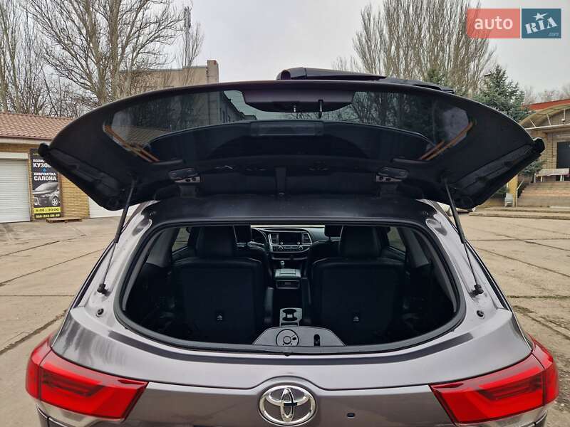 Toyota Highlander 2017