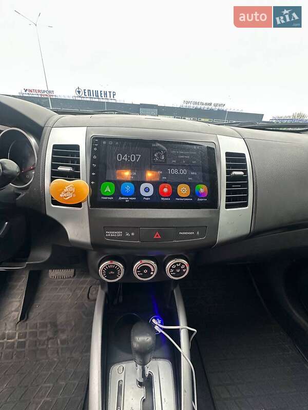 Mitsubishi Outlander XL 2008