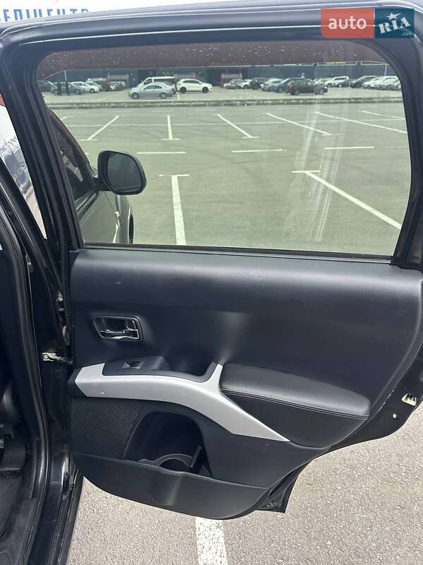 Mitsubishi Outlander XL 2008