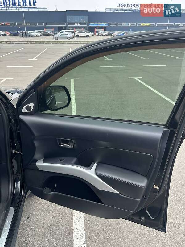 Mitsubishi Outlander XL 2008