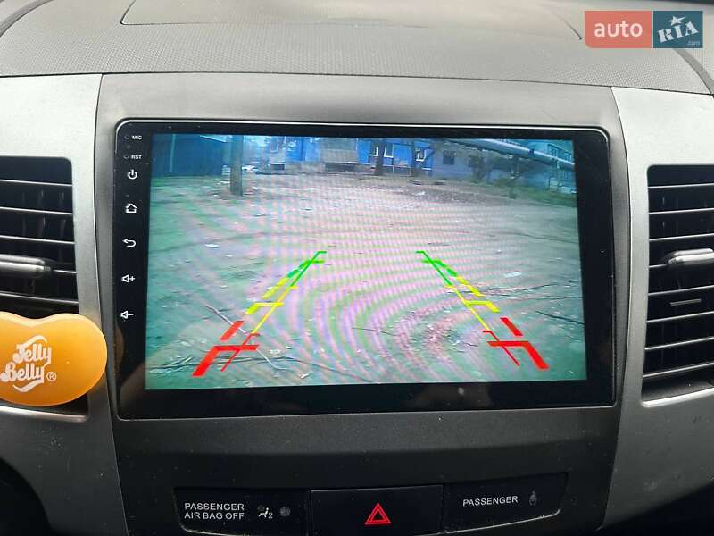 Mitsubishi Outlander XL 2008