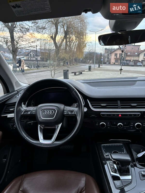 Audi-6