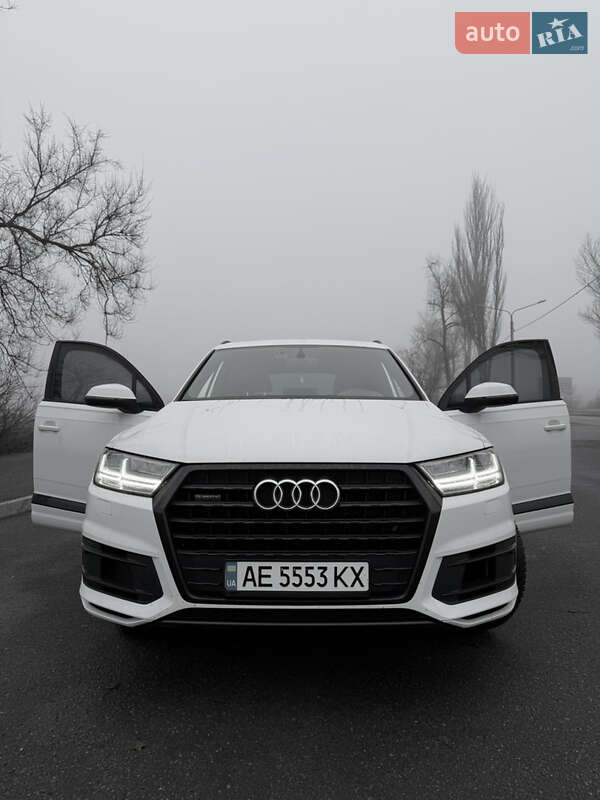Audi-3