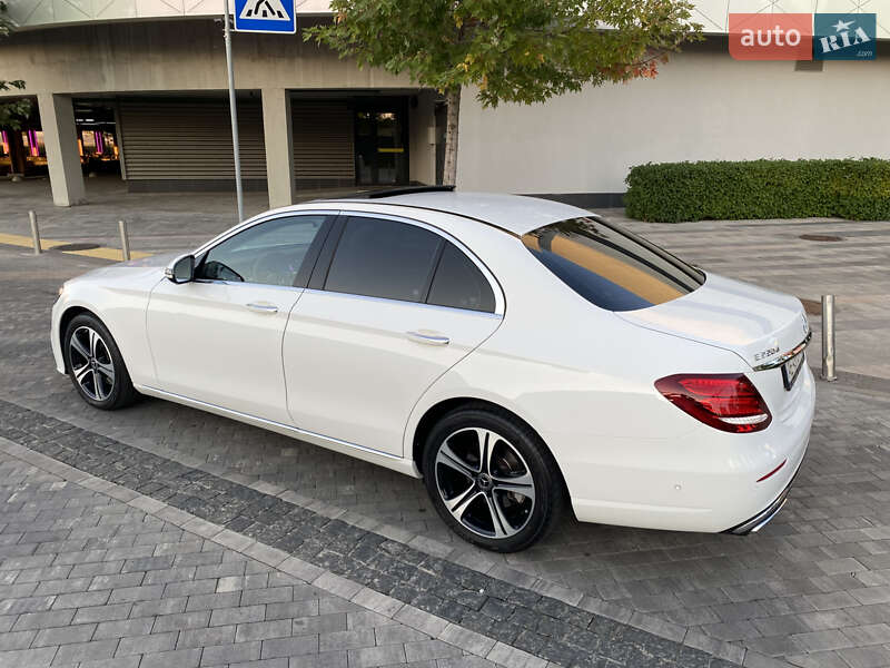 Mercedes-Benz-95