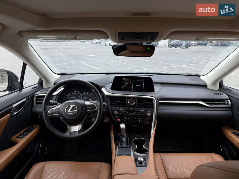Lexus-18