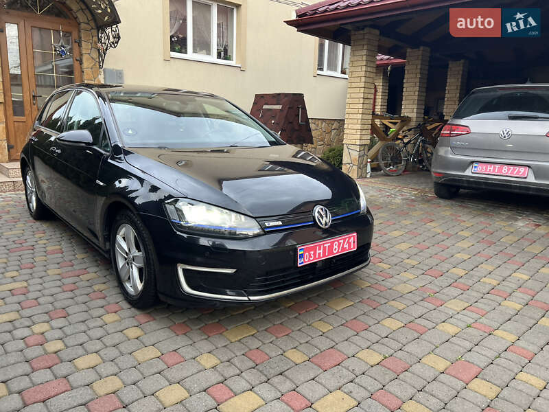 Volkswagen e-Golf 2015