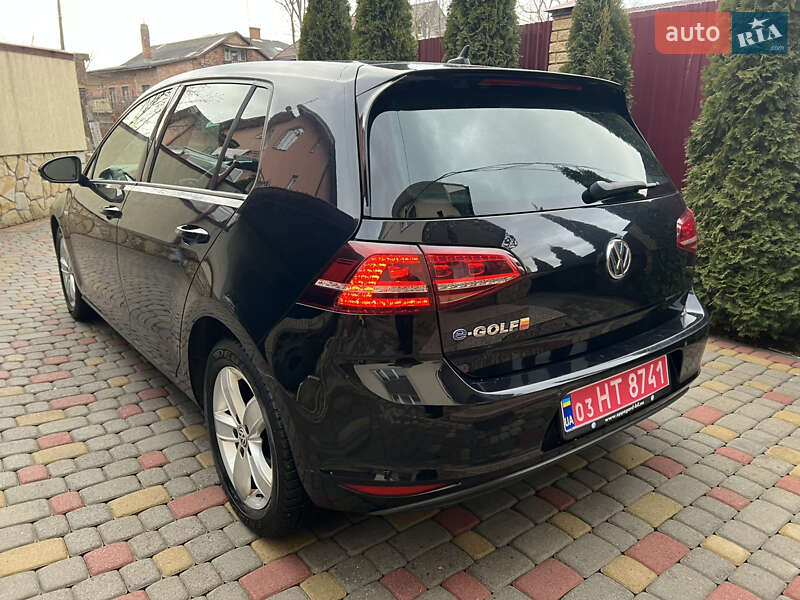 Volkswagen e-Golf 2015