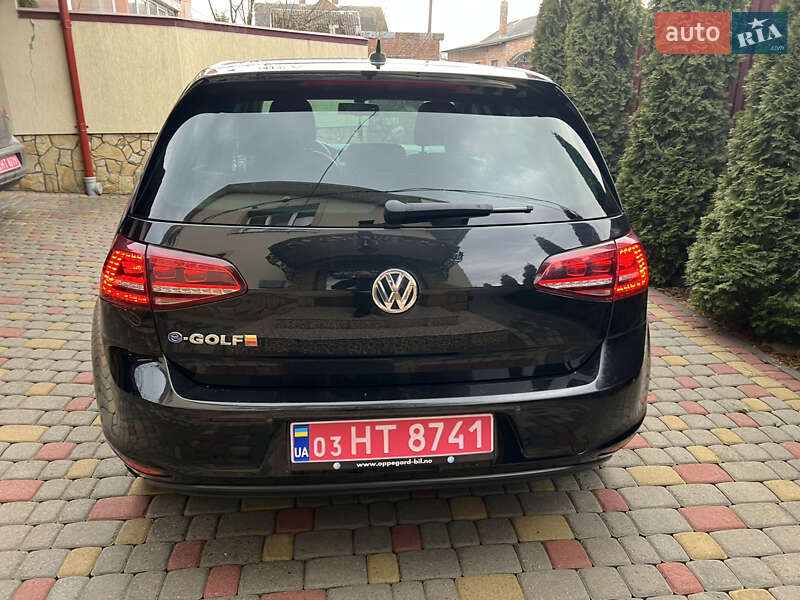 Volkswagen e-Golf 2015