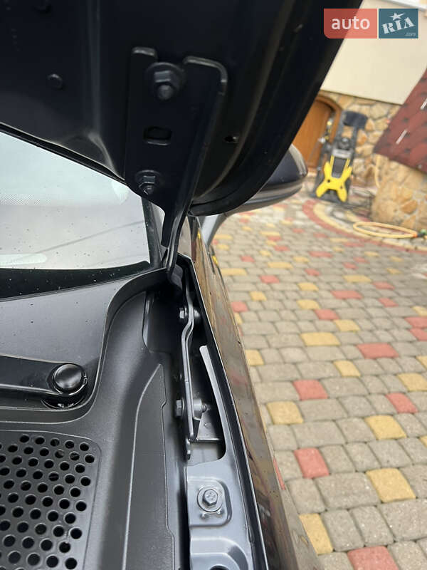 Volkswagen e-Golf 2015