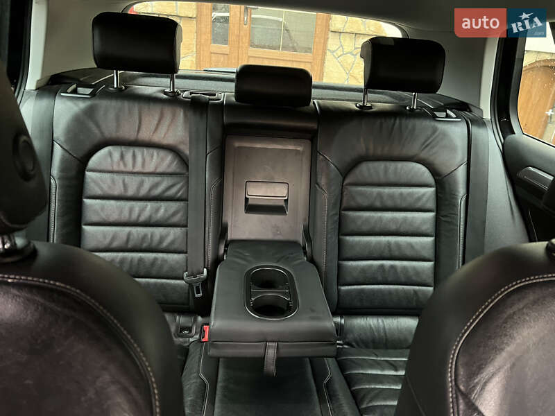 Volkswagen e-Golf 2015