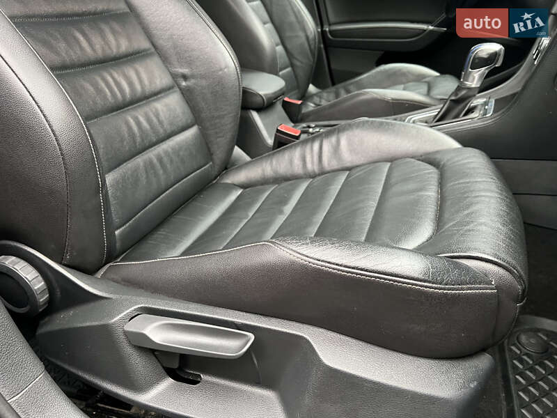 Volkswagen e-Golf 2015