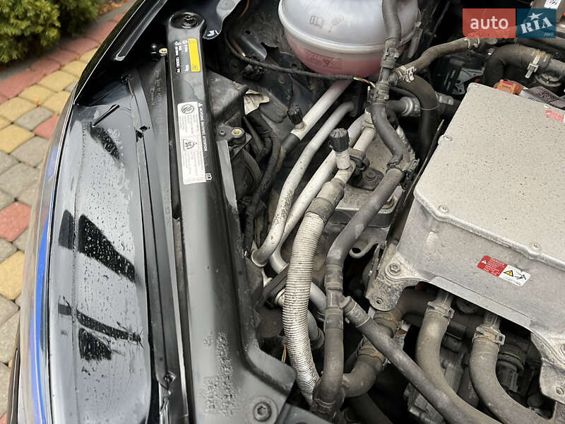 Volkswagen e-Golf 2015