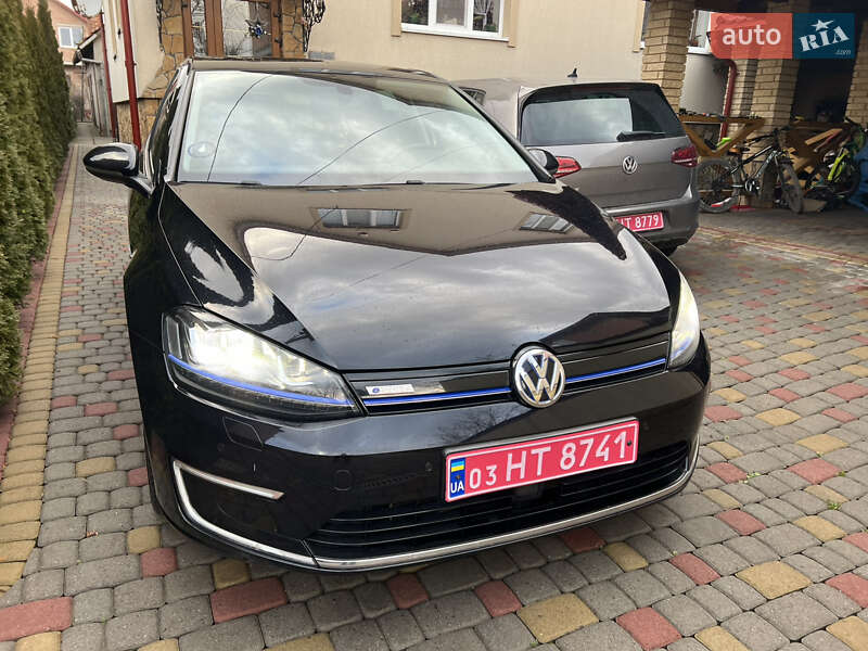 Volkswagen e-Golf 2015