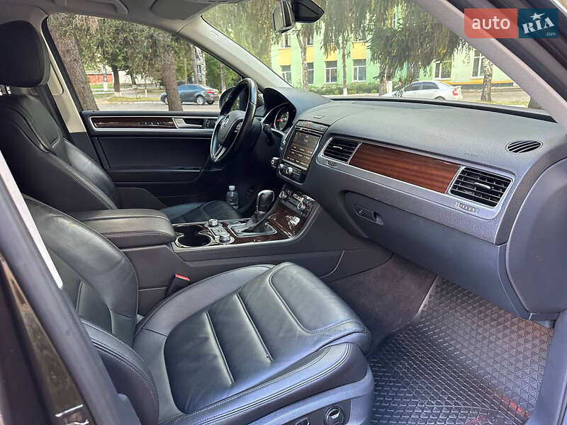 Volkswagen Touareg 2015