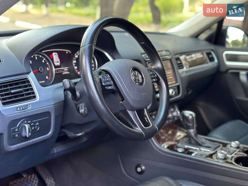 Volkswagen Touareg 2015