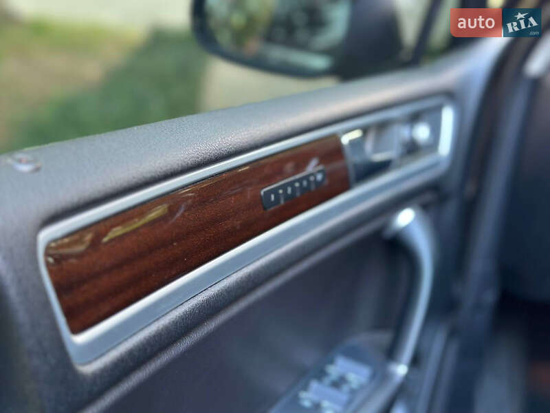 Volkswagen Touareg 2015