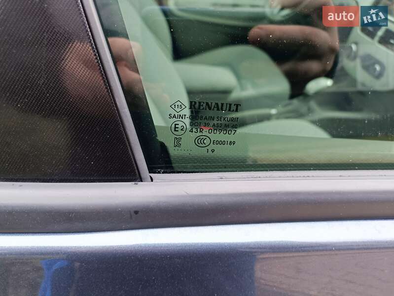Renault-22