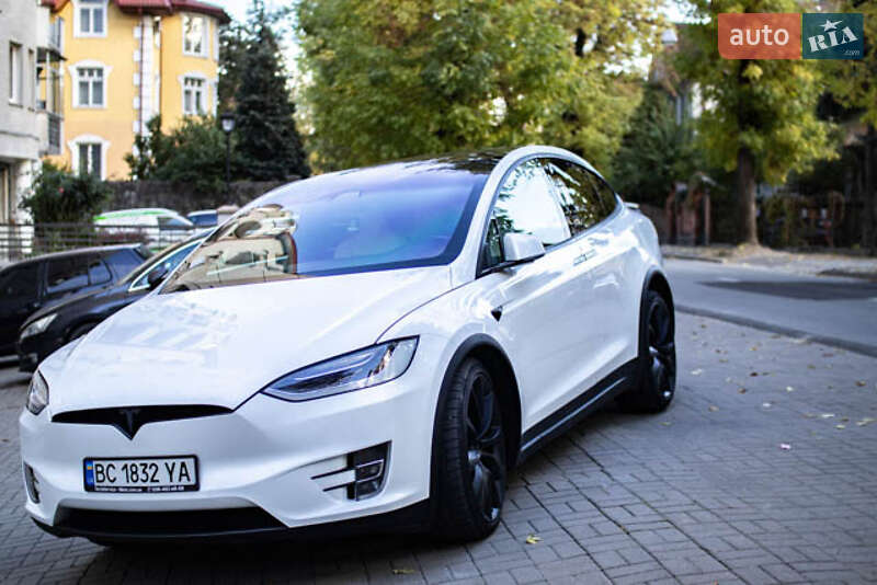 Tesla-8