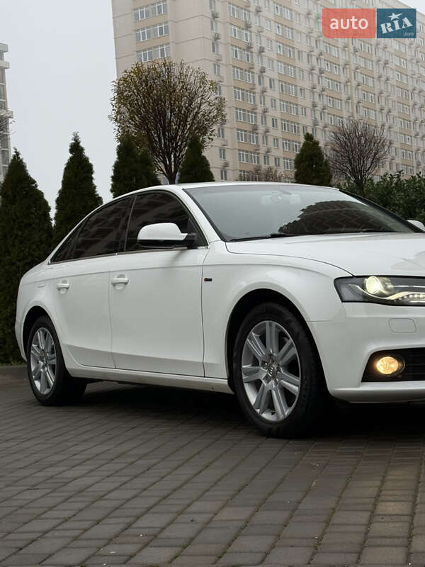 Audi A4 2011