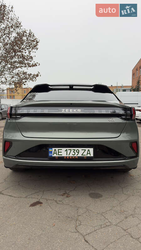 Zeekr 001 2024