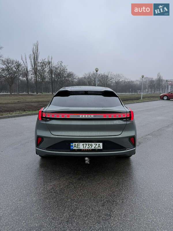 Zeekr 001 2024