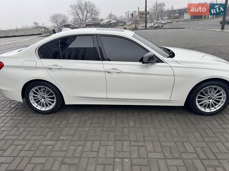 BMW 3 Series 2012