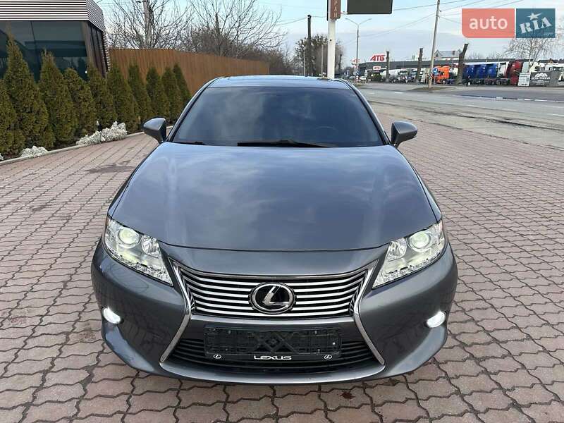 Lexus-4