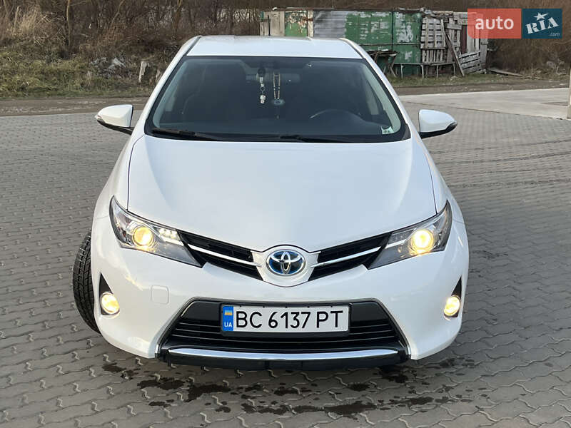 Toyota Auris 2014