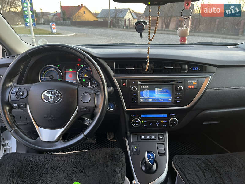 Toyota Auris 2014