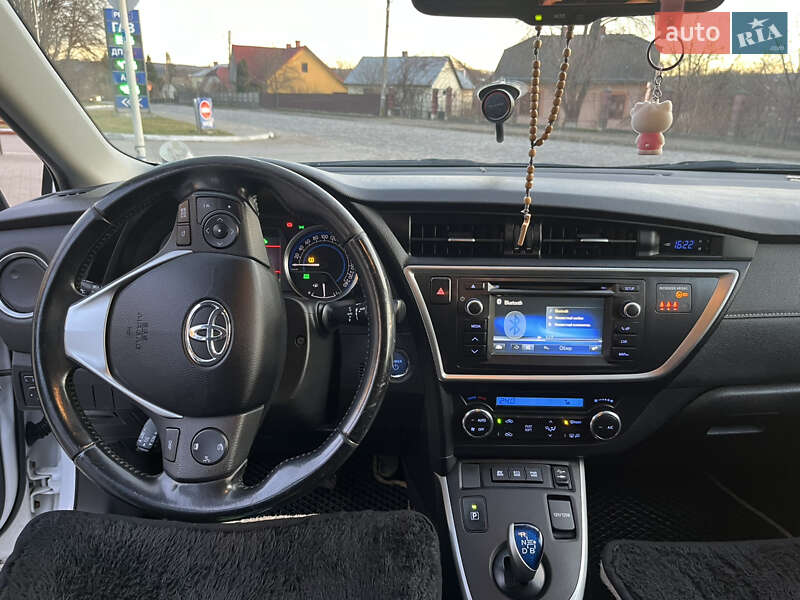Toyota Auris 2014