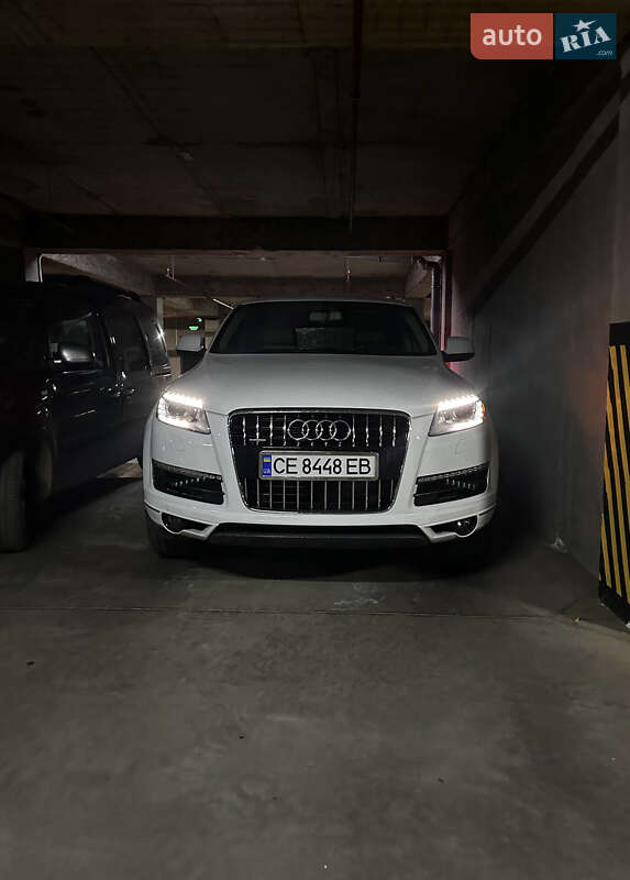 Audi-0
