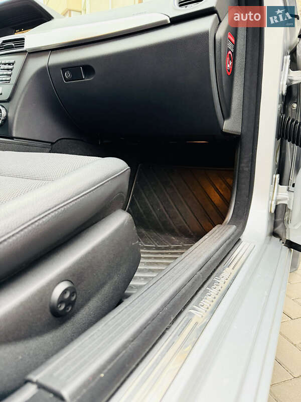 Mercedes-Benz C-Class 2012