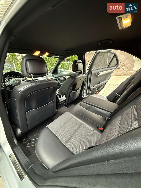 Mercedes-Benz C-Class 2012