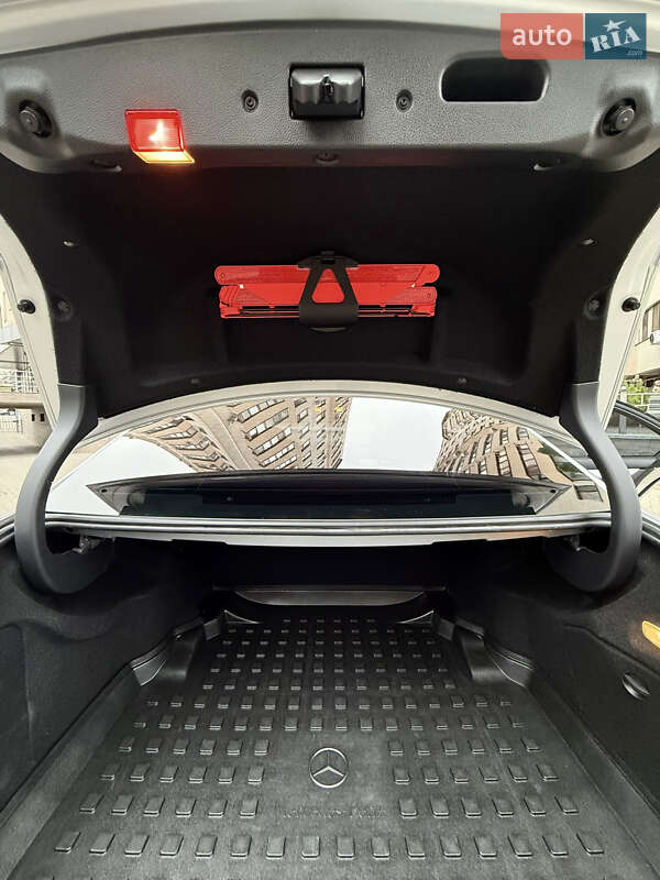 Mercedes-Benz C-Class 2012