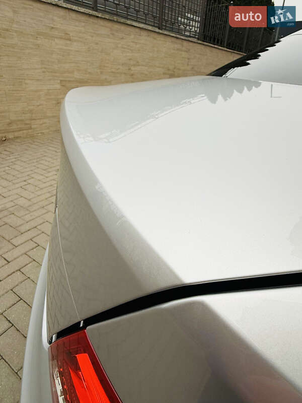 Mercedes-Benz C-Class 2012