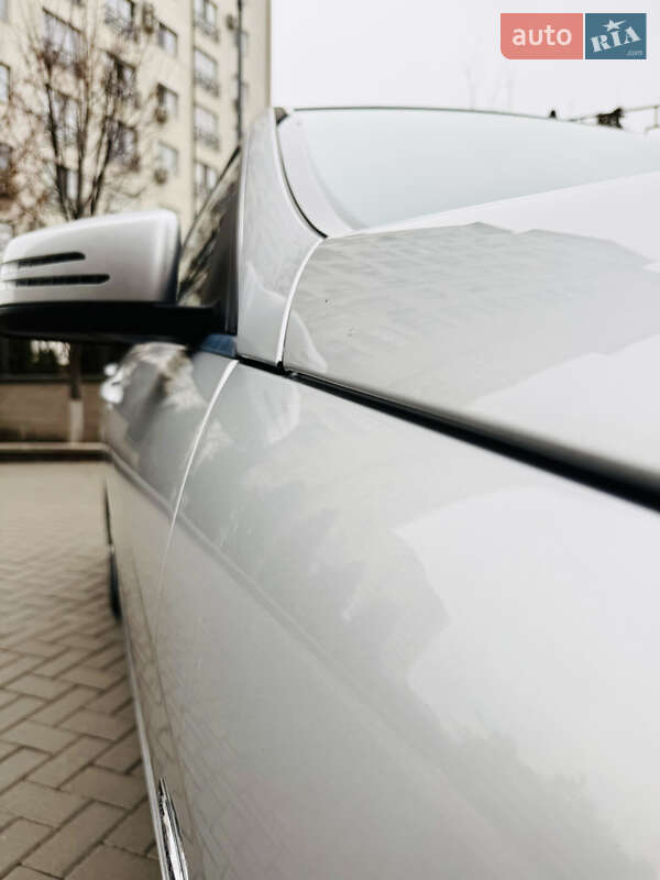 Mercedes-Benz C-Class 2012