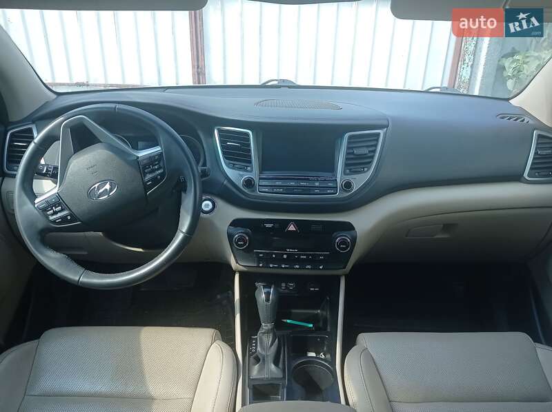 Hyundai-8